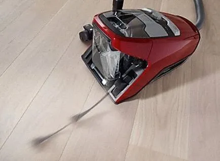 Пылесос Miele SKCF3 Blizzard CX1 Cat&Dog PowerLine манговый красный