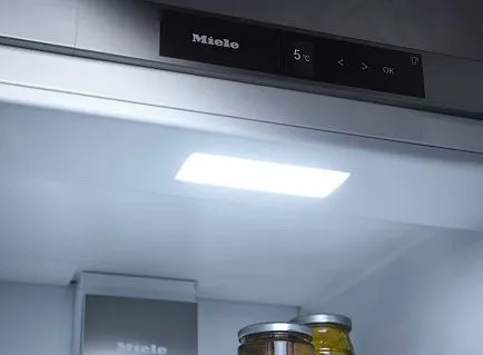 Встраиваемый холодильник Miele K 7747 C